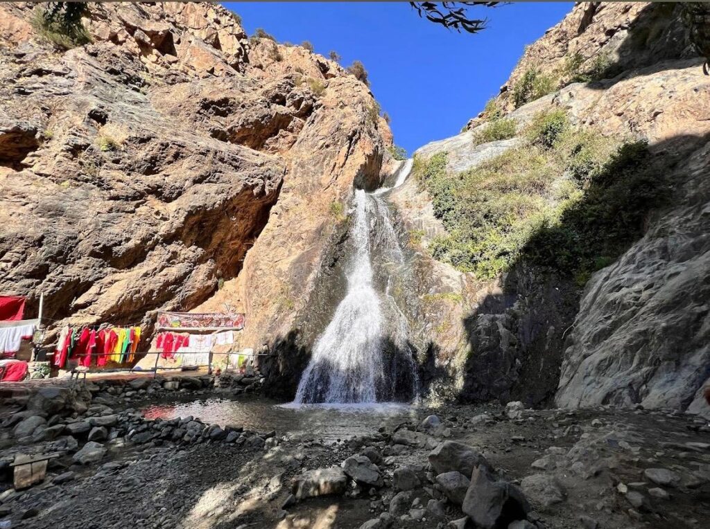 Stunning landscape of the Ourika Valley during a guided tour in Morocco Scenic view of Ourika Valley with mountains and greenery on a day trip